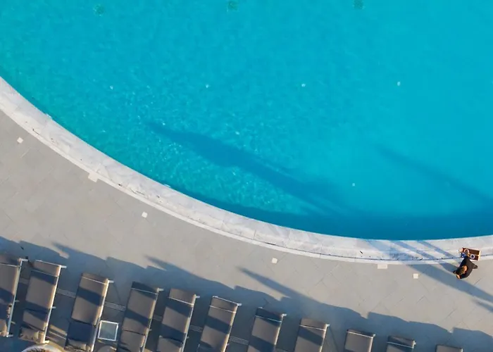 King Jason - Designed For Adults By Louis 4*