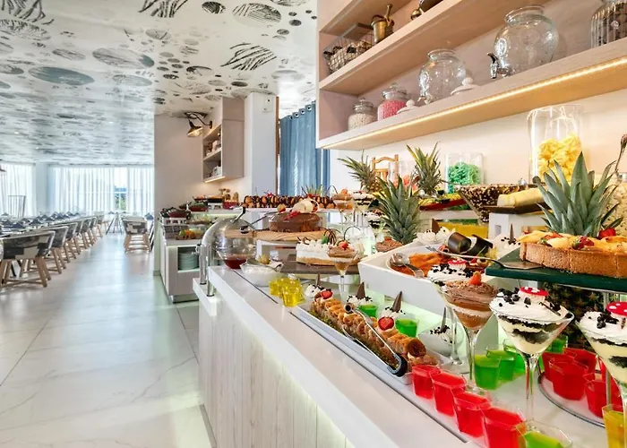 Hotel King Jason - Designed For Adults By Louis Protaras