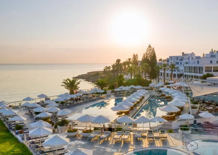 King Jason - Designed For Adults By Louis 4*