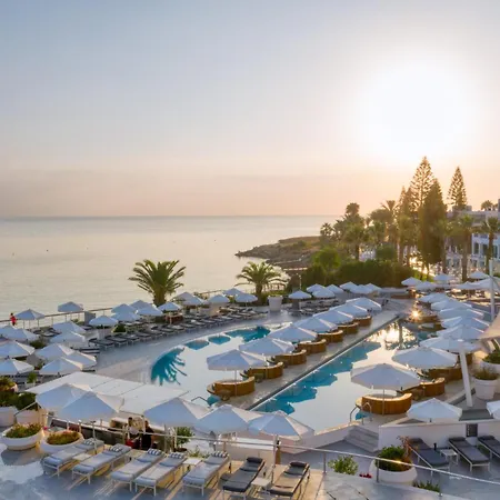 Hotel King Jason - Designed For Adults By Louis Protaras