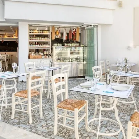 King Jason - Designed For Adults By Louis Hotel