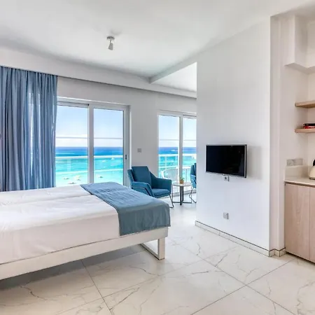 King Jason - Designed For Adults By Louis Hotell 4*