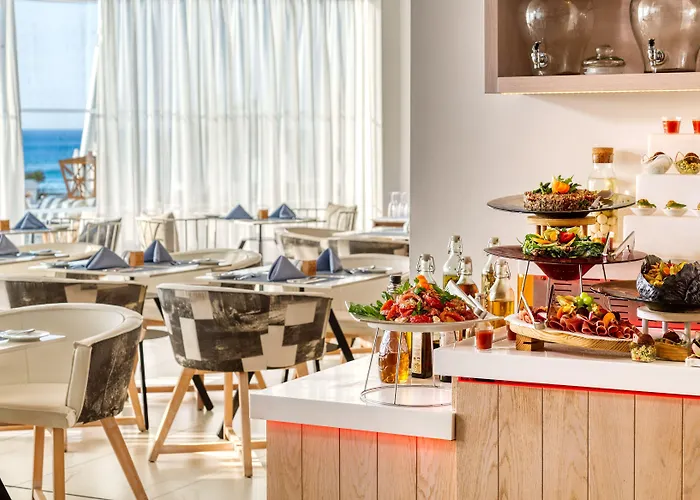 King Jason - Designed For Adults By Louis Hotel