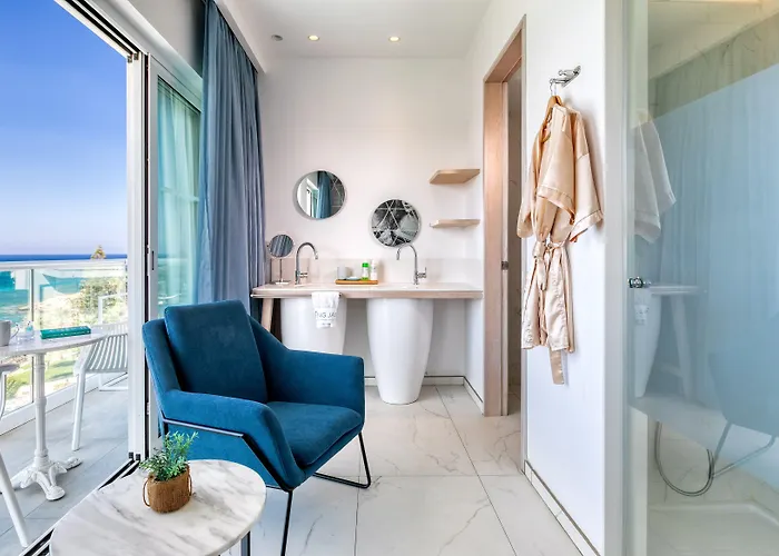 King Jason - Designed For Adults By Louis 4* Protaras