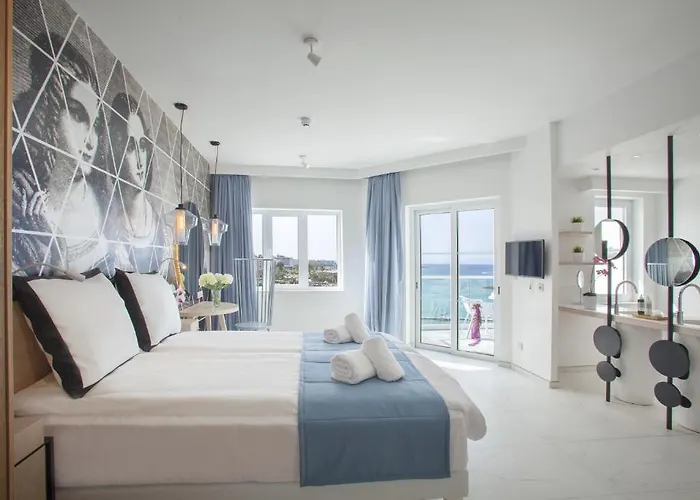 King Jason - Designed For Adults By Louis 4*