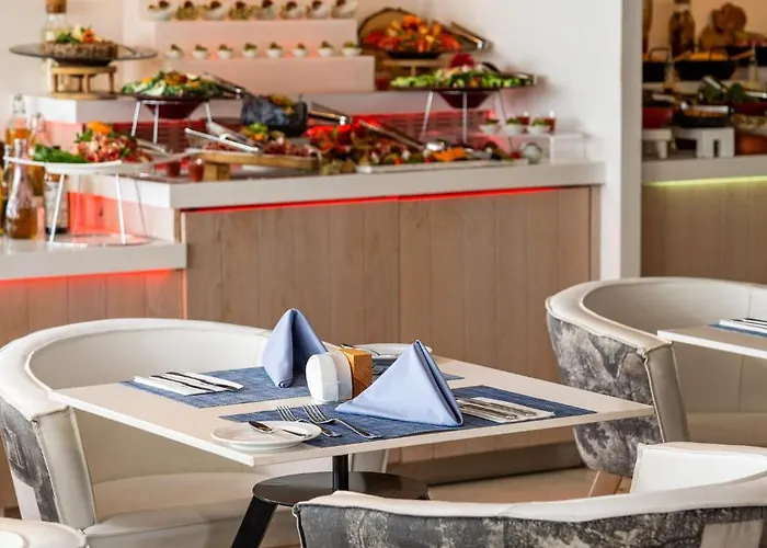 King Jason - Designed For Adults By Louis Hotel Protaras