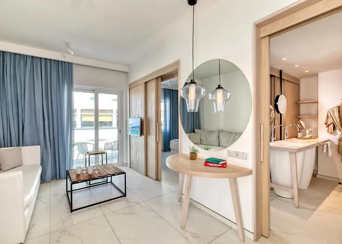 Отель King Jason - Designed For Adults By Louis 4*