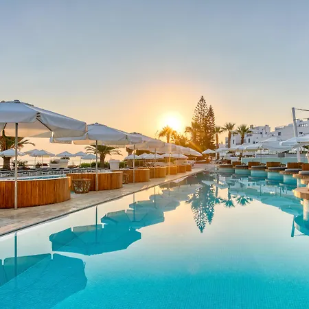 Hotell King Jason - Designed For Adults By Louis Protaras